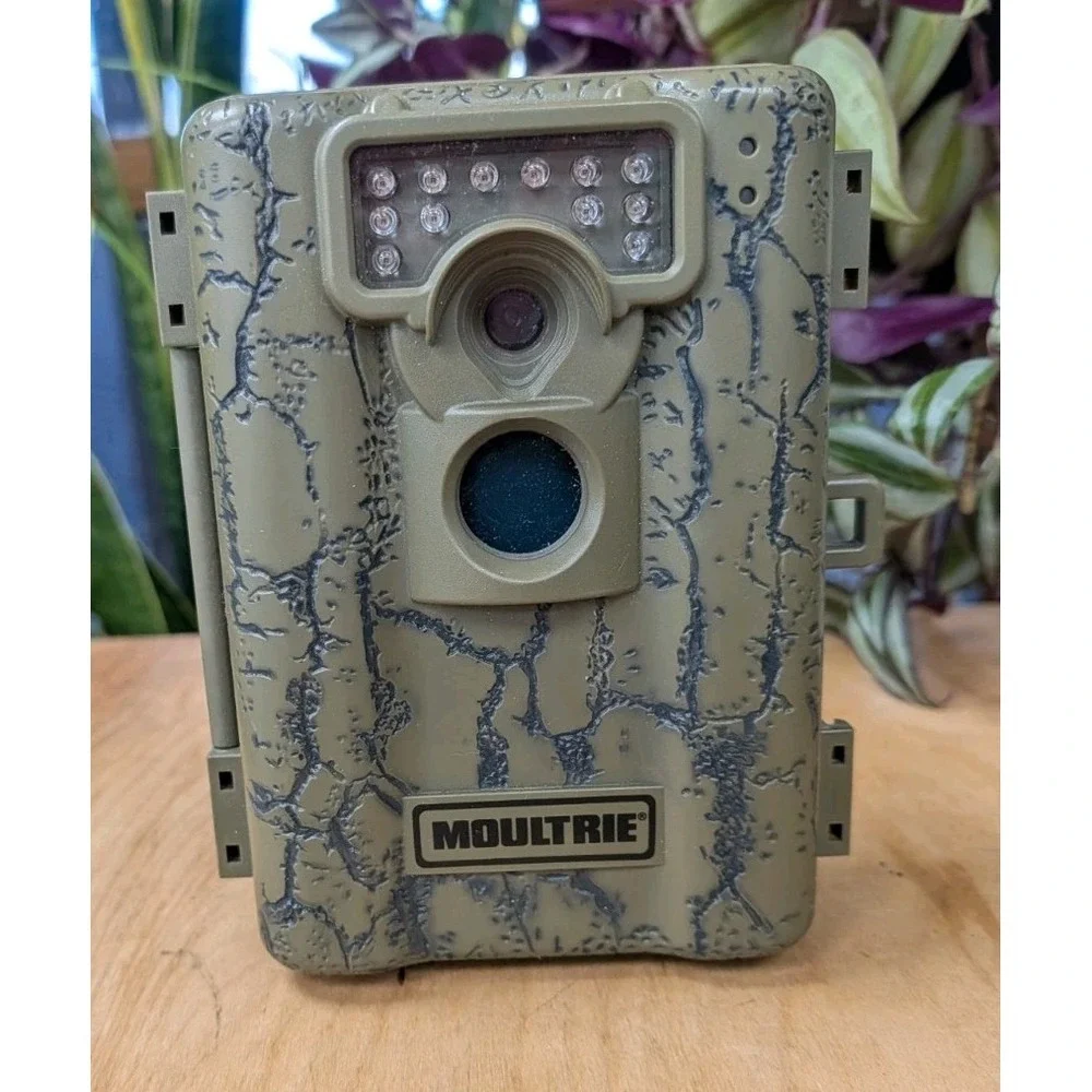 Moultrie A-5 Digital Game Camera 5.0 MP Low Glow Nighttime 50 Ft.