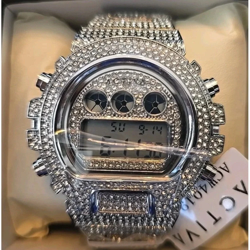 Activa statement timepiece