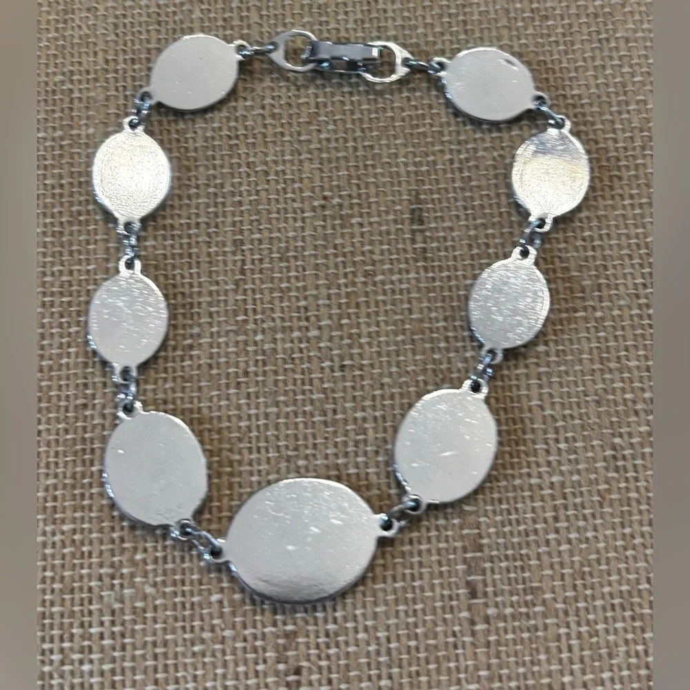 silver tone