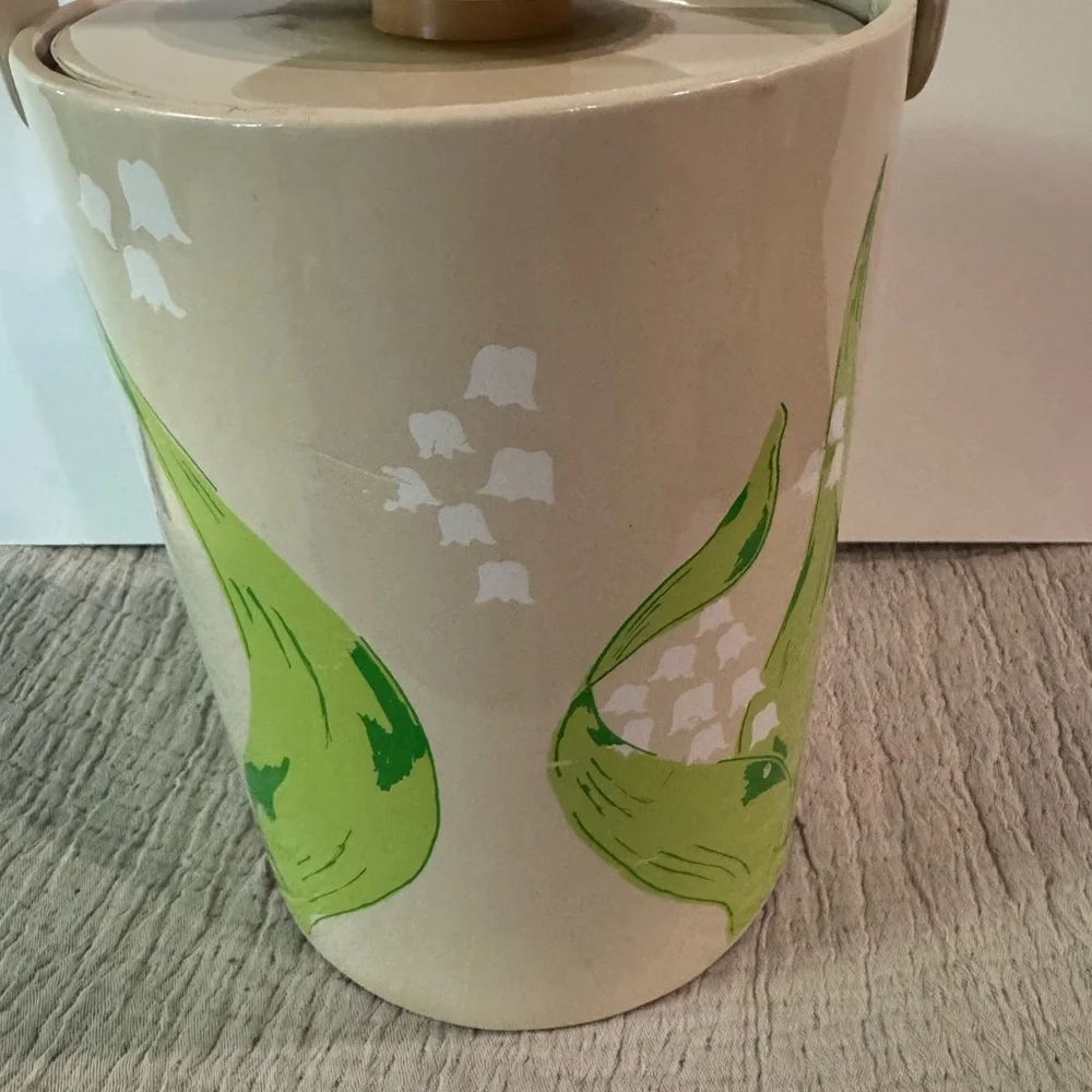 Gloria Vanderbilt charming vintage