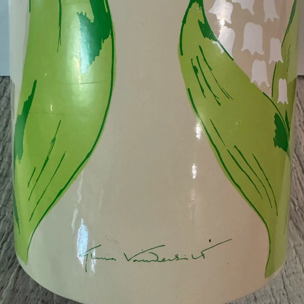 Gloria Vanderbilt charming vintage