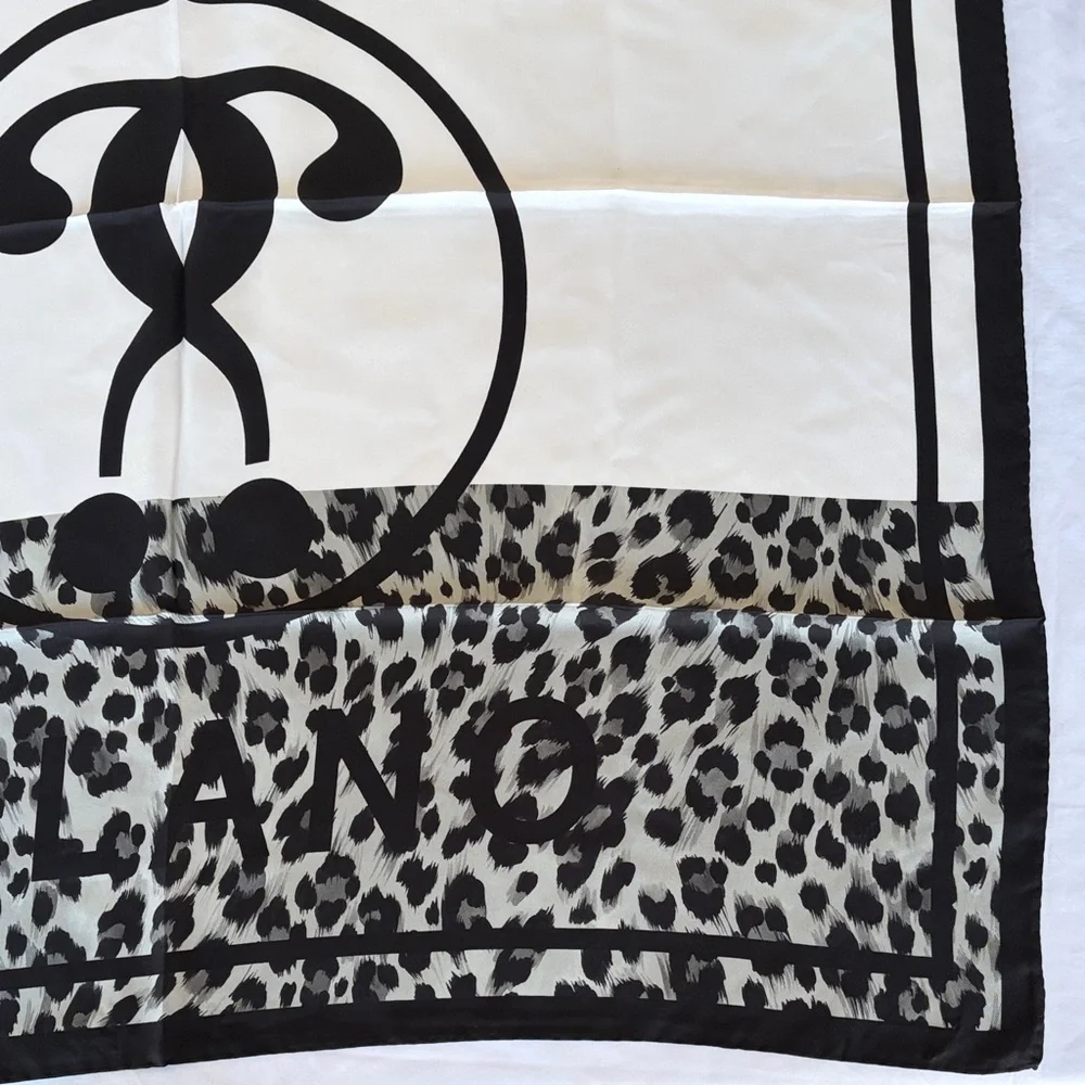 Moschino leopard milano