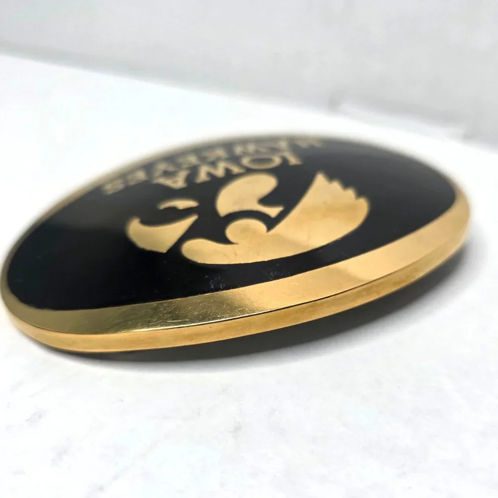 Award Design Medals showcase your