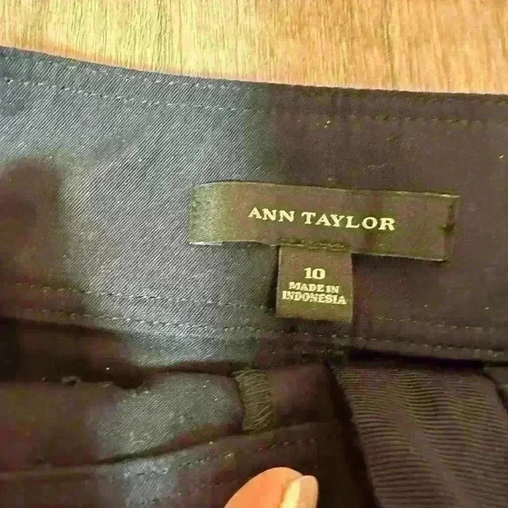 Ann Taylor zipper front