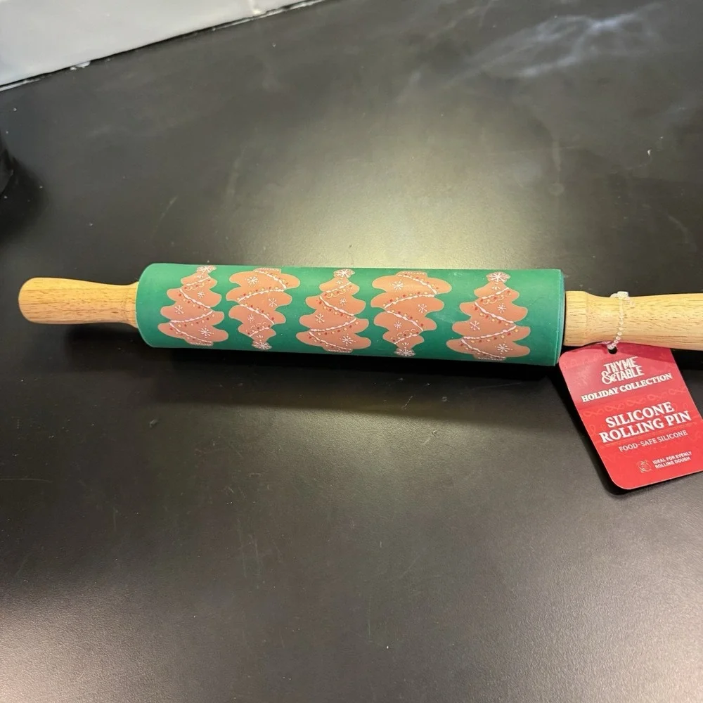 The Unbranded Brand holiday silicone