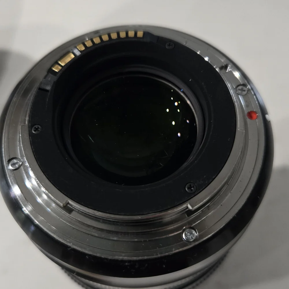 Sigma 35mm f/1.4 DG HSM ART Lens for Canon EOS Cameras With Lens Hood + Pouch