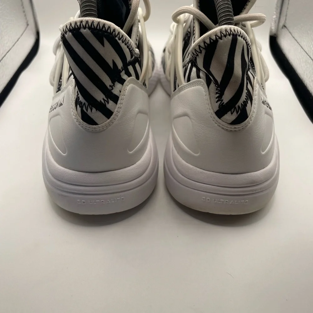 Reebok gently used
