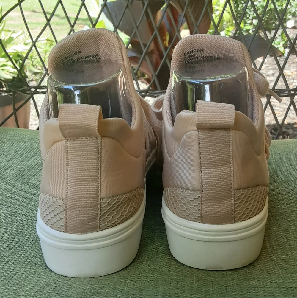Steve Madden steve madden