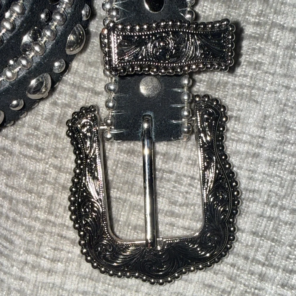 B-Low the Belt chic black