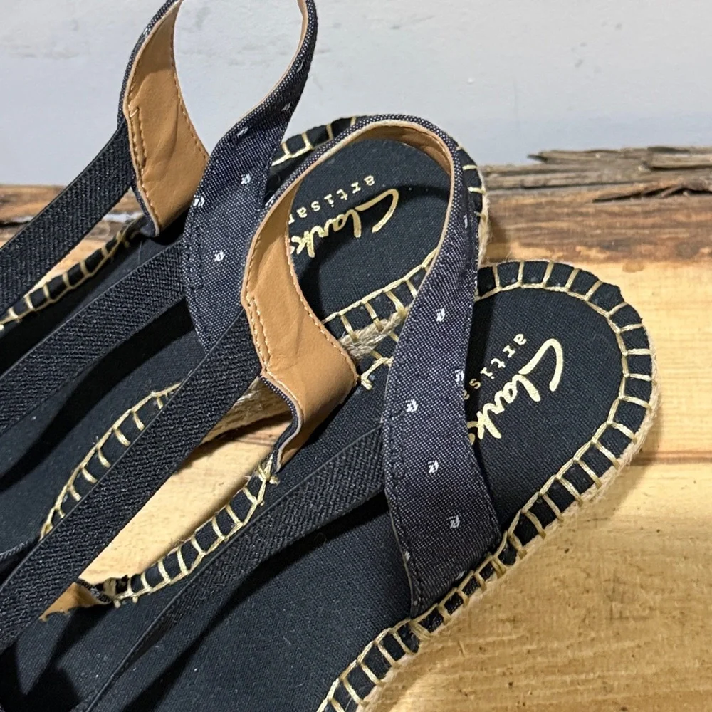 Clarks these shoes