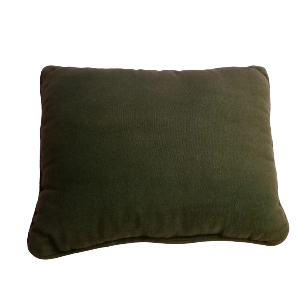 The Unbranded Brand vtg christmas