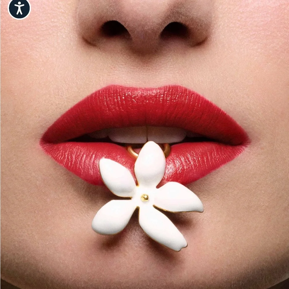 Carolina Herrera mini lipstick