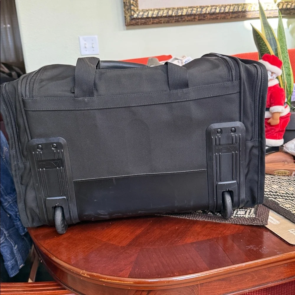 TUMI alpha large
