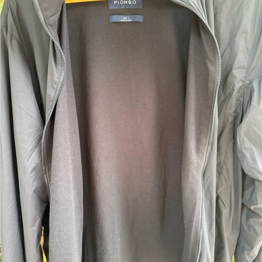 Piombo sleek lightweight