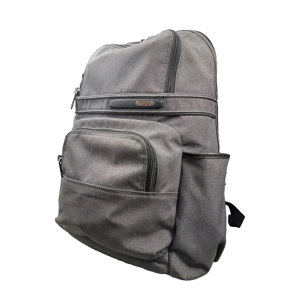 Tumi 17 bag