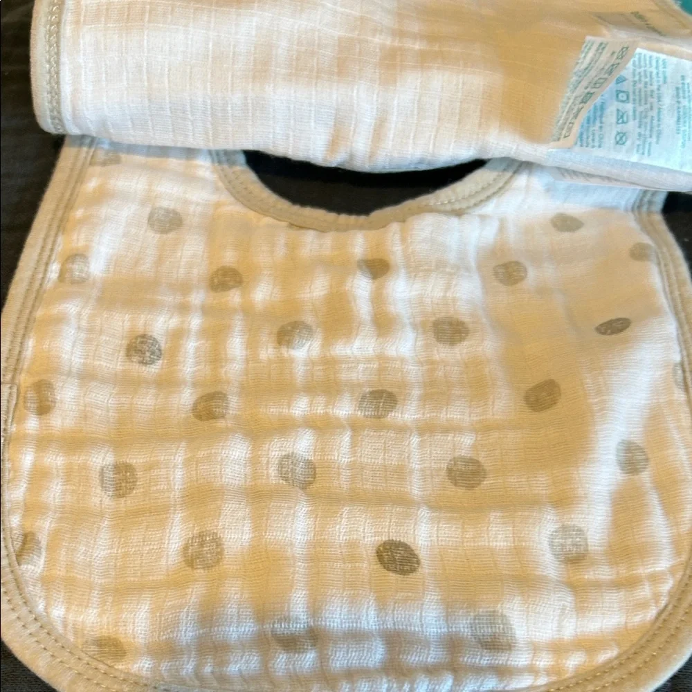 aden + anais Classic Muslin Snap Bibs - Gray Star Pattern