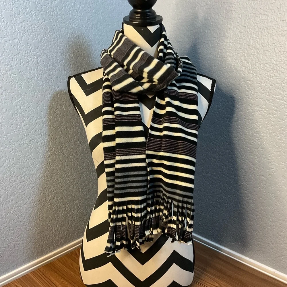 Old Navy cozy scarf