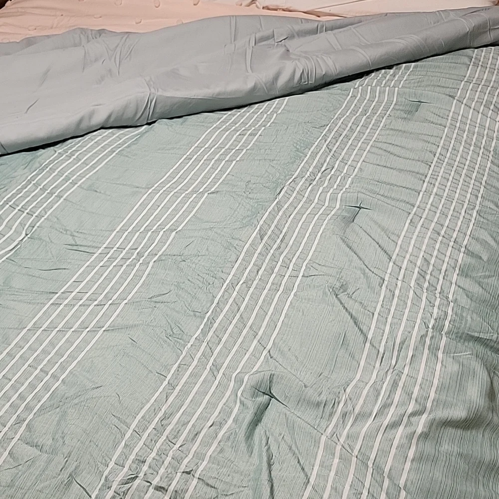 Bedsure sage green