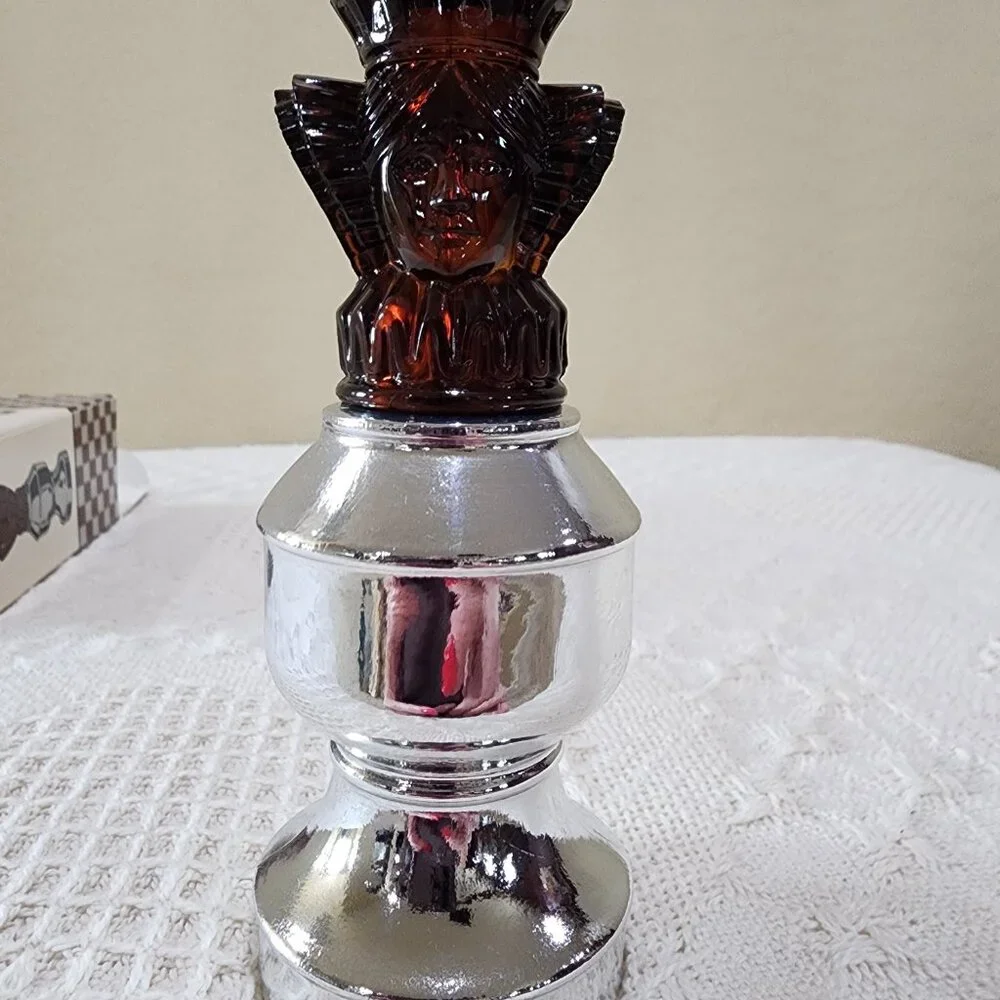 Vintage Avon THE QUEEN II CHESS PIECE Bottle Spicy Full Original Box
