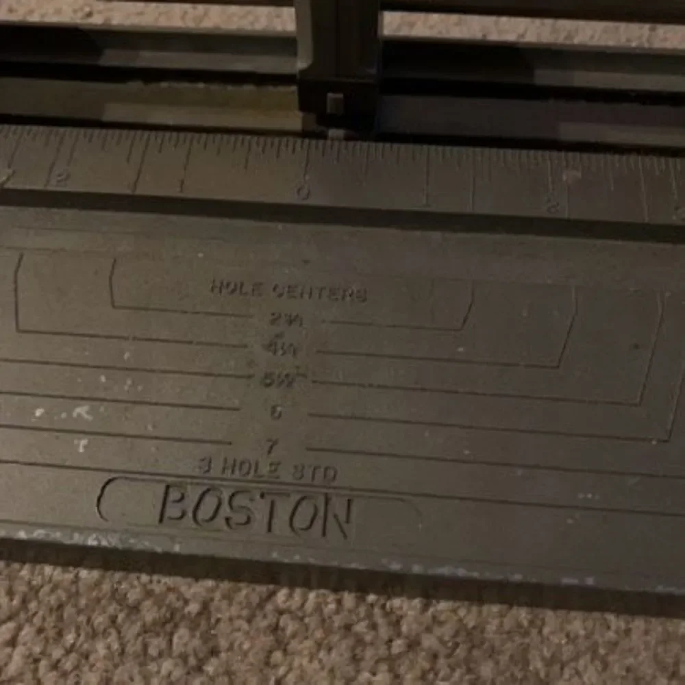Boston Heavy Duty 3 Hole Punch