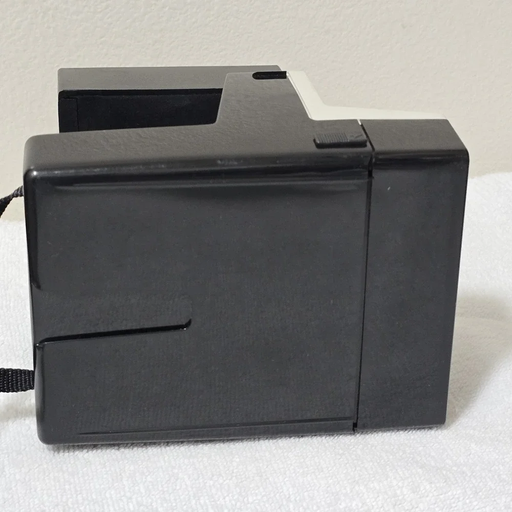 Polaroid onestep land