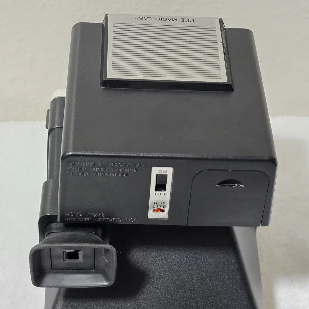 Polaroid onestep land