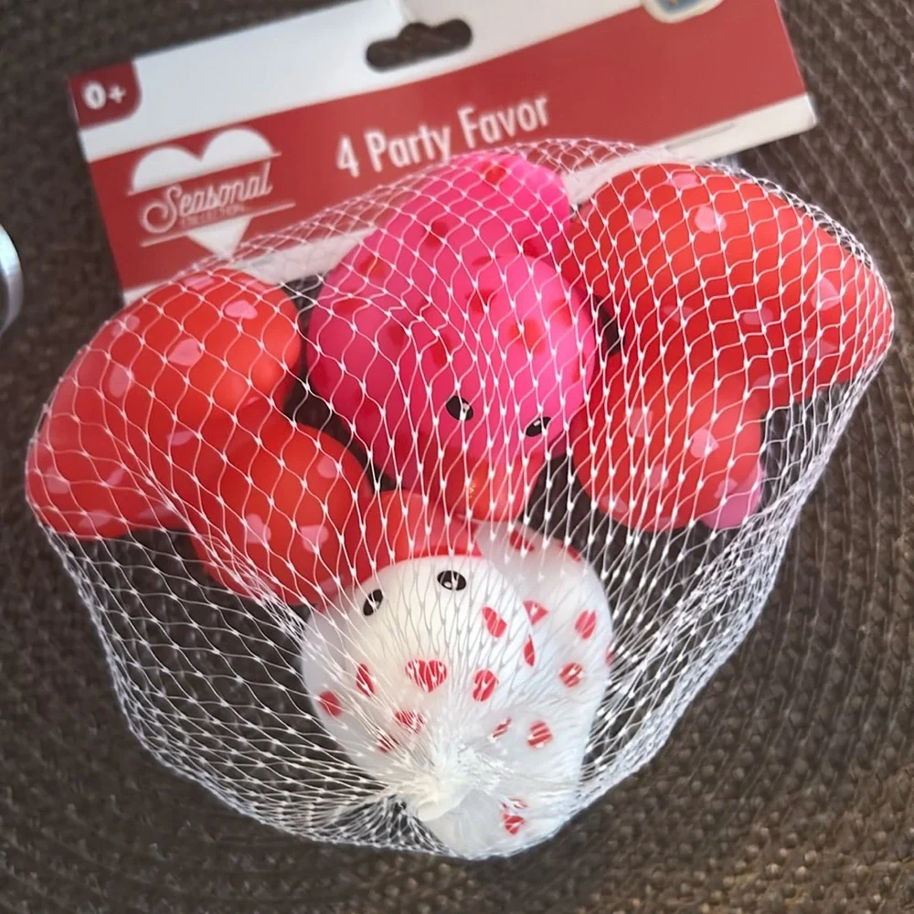 Duck love party hearts