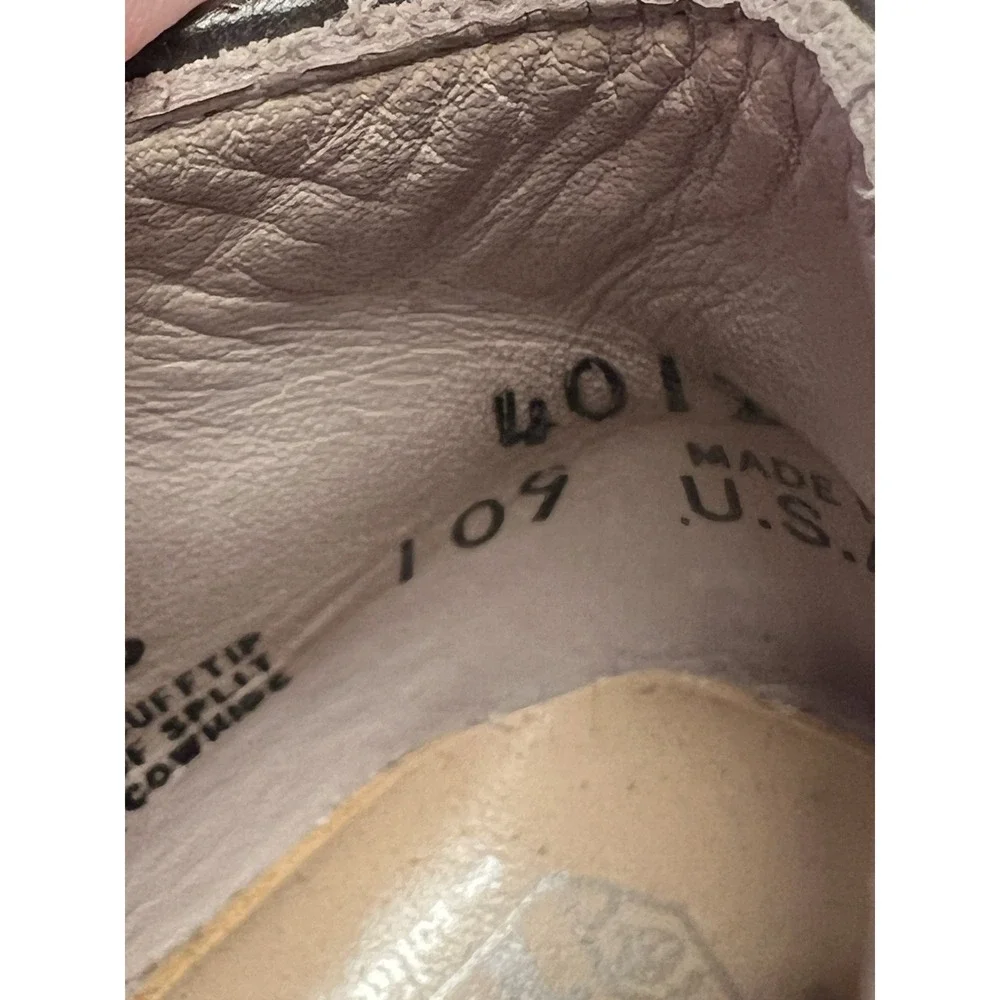 Foot Traits authentic vintage