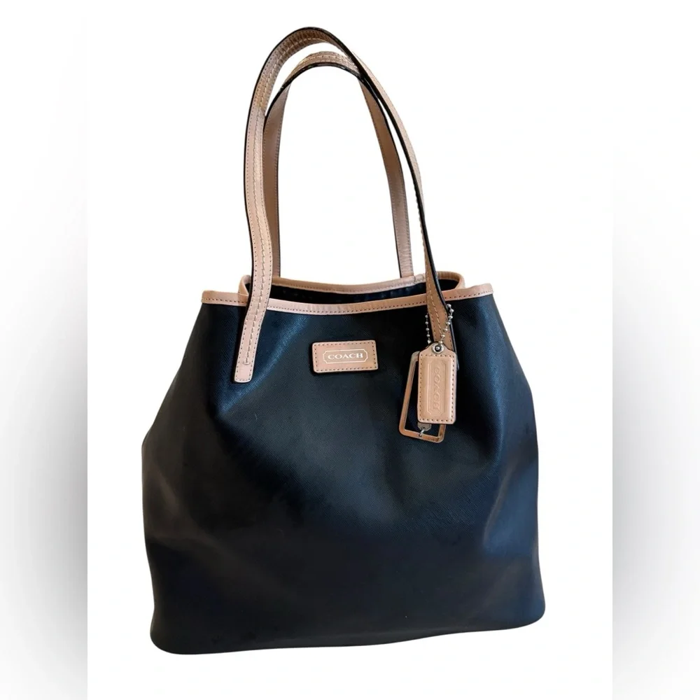 Coach tote black