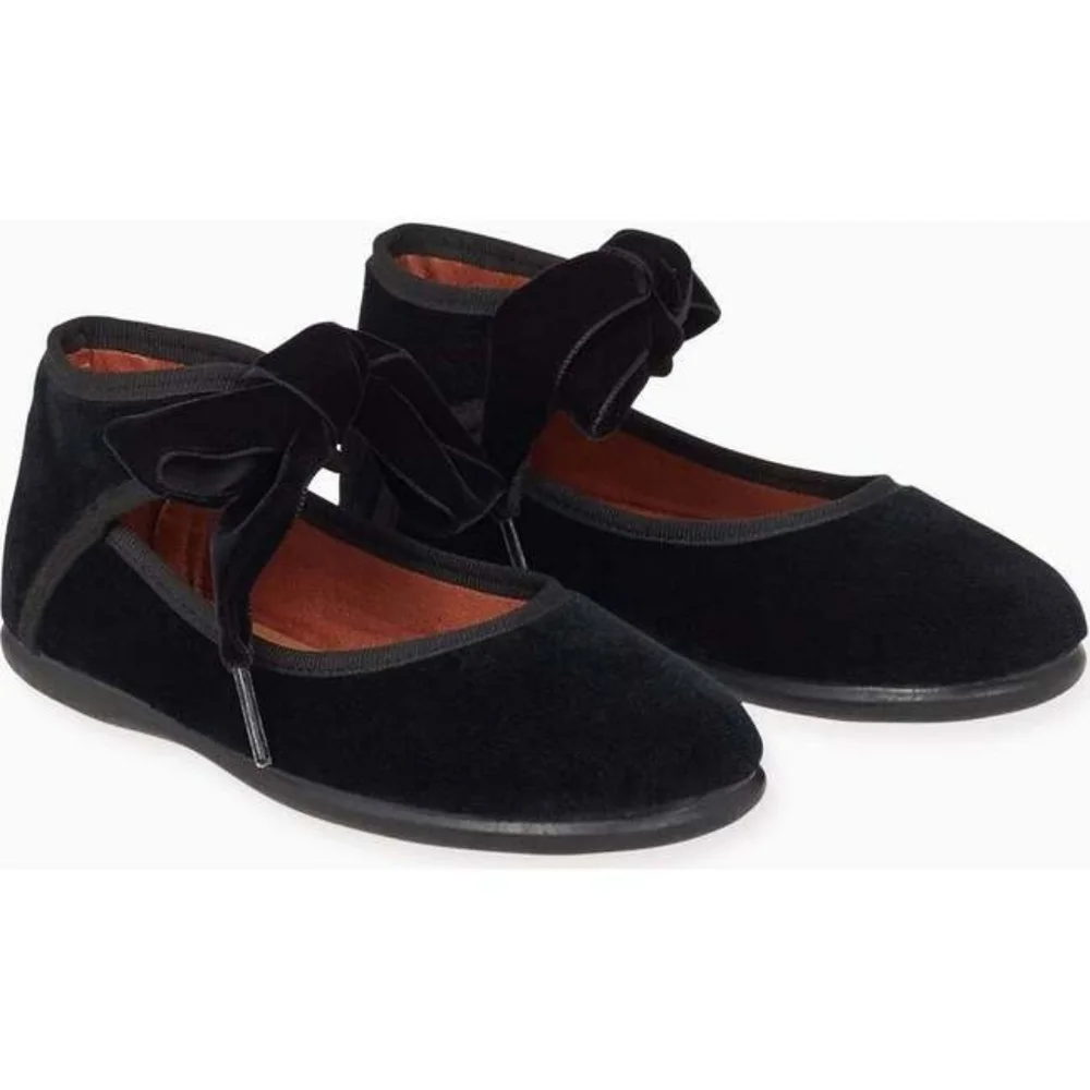 La Coqueta black velvet