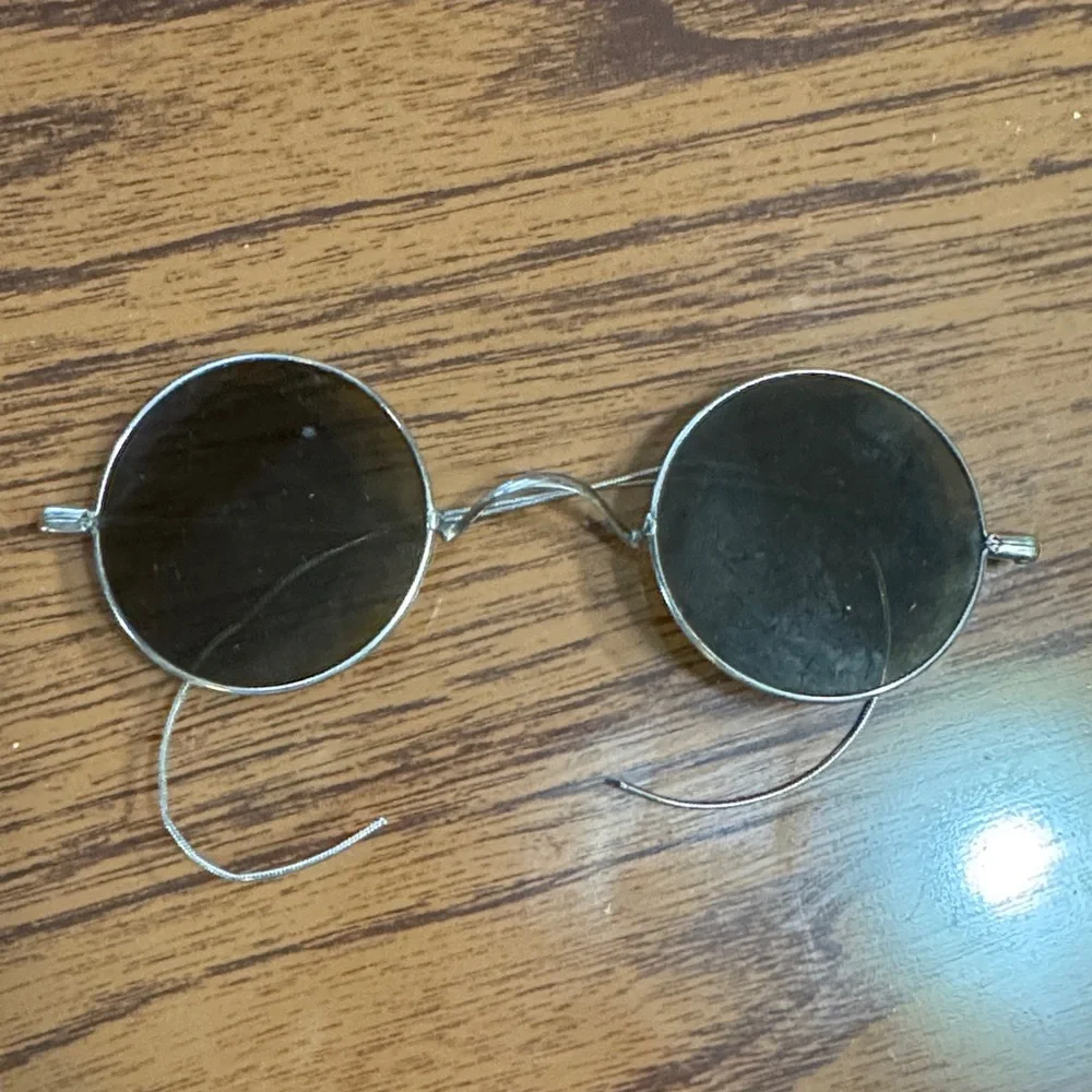 None classic round