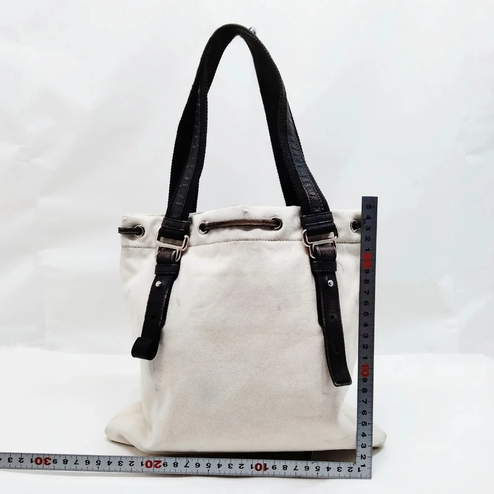 Yves Saint Laurent yves saint