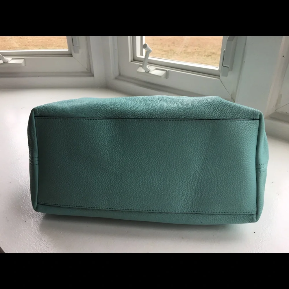 kate spade soft pebbled