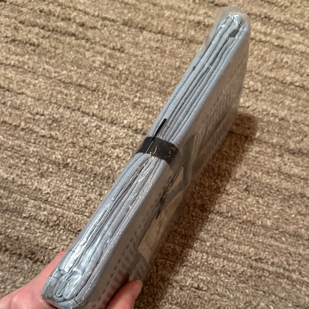 West Elm set cloth