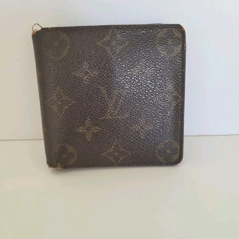 Vintage Louis Vuitton Men's LV Brown Bi-Fold Leather Wallet Monogram Classic