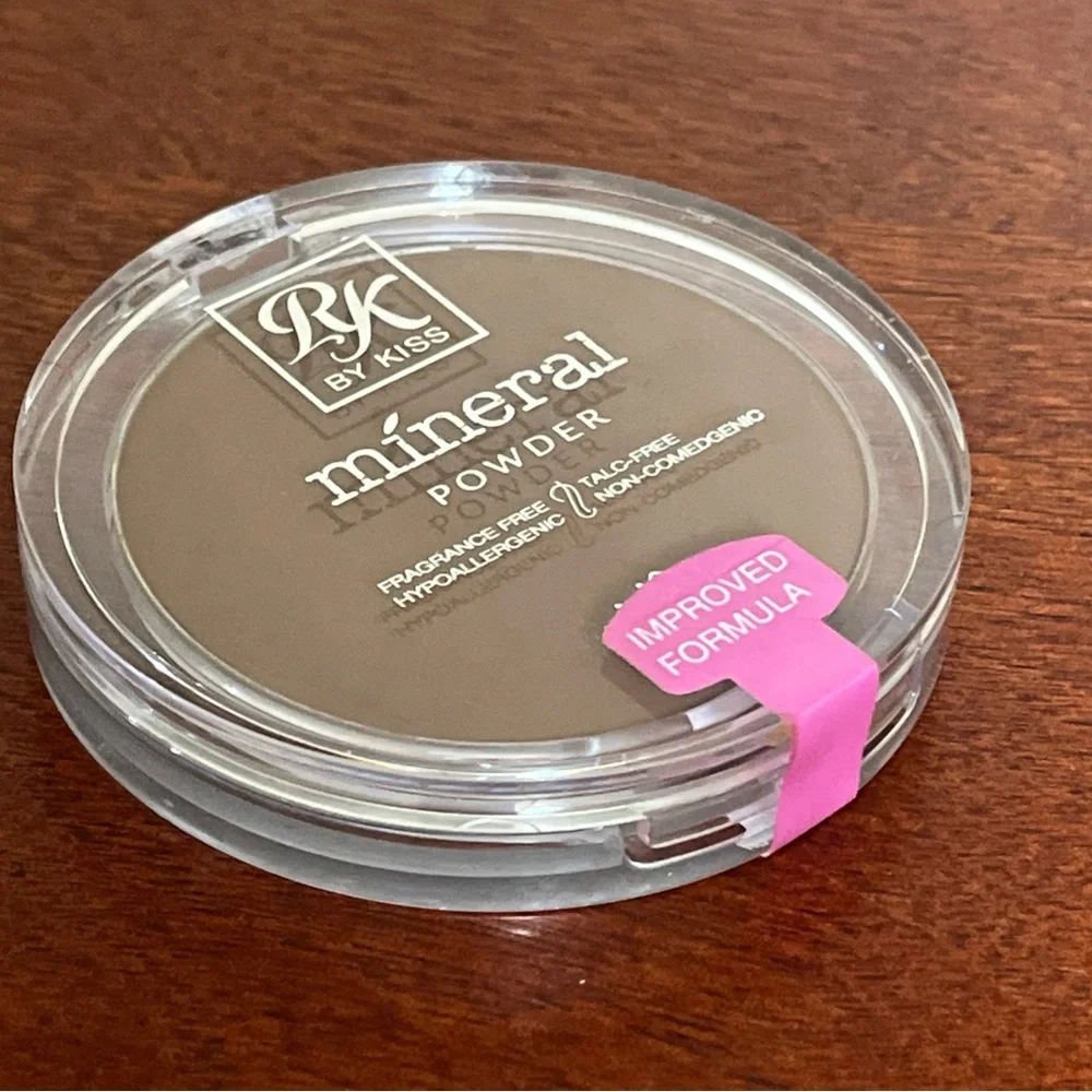 Kiss new packaging