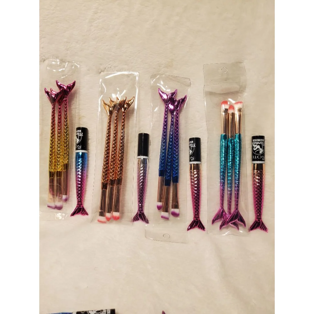 Unbranded brushes pack