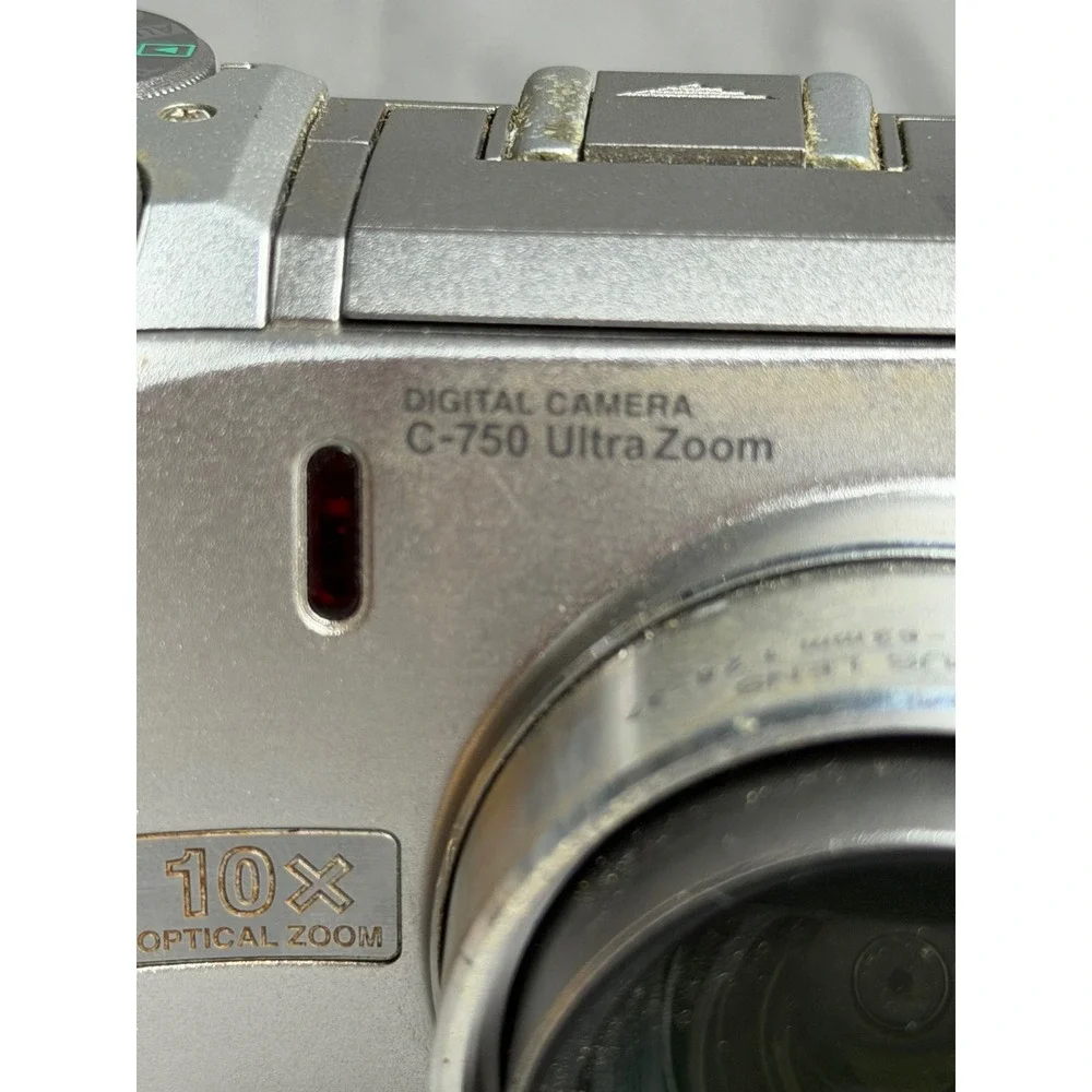 Olympus camedia 750