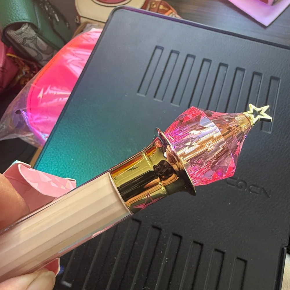 Jeffree Star this listing
