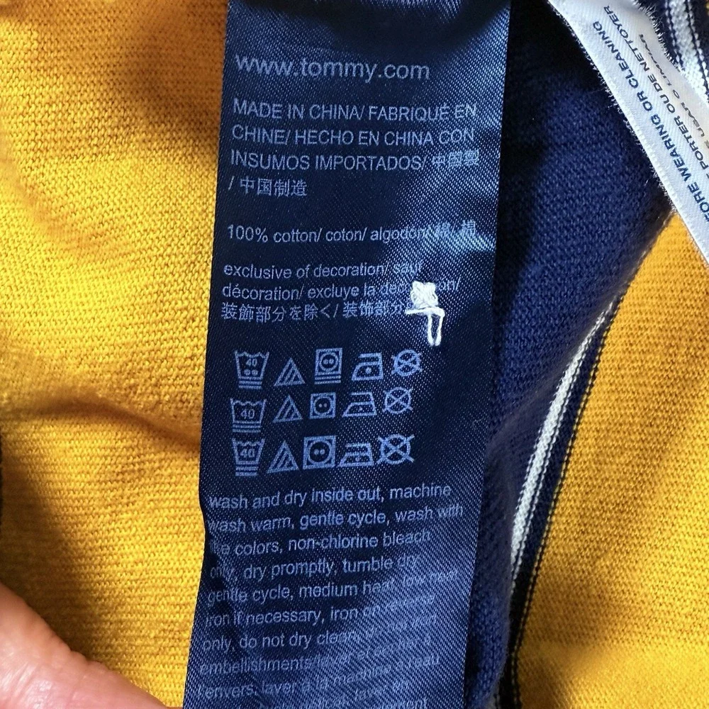 Tommy Hilfiger friday size