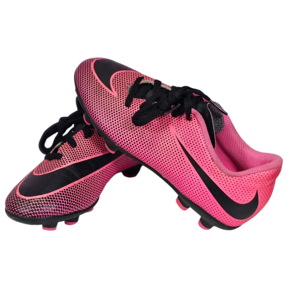 Nike Bravata‎ 2 soccer cleats