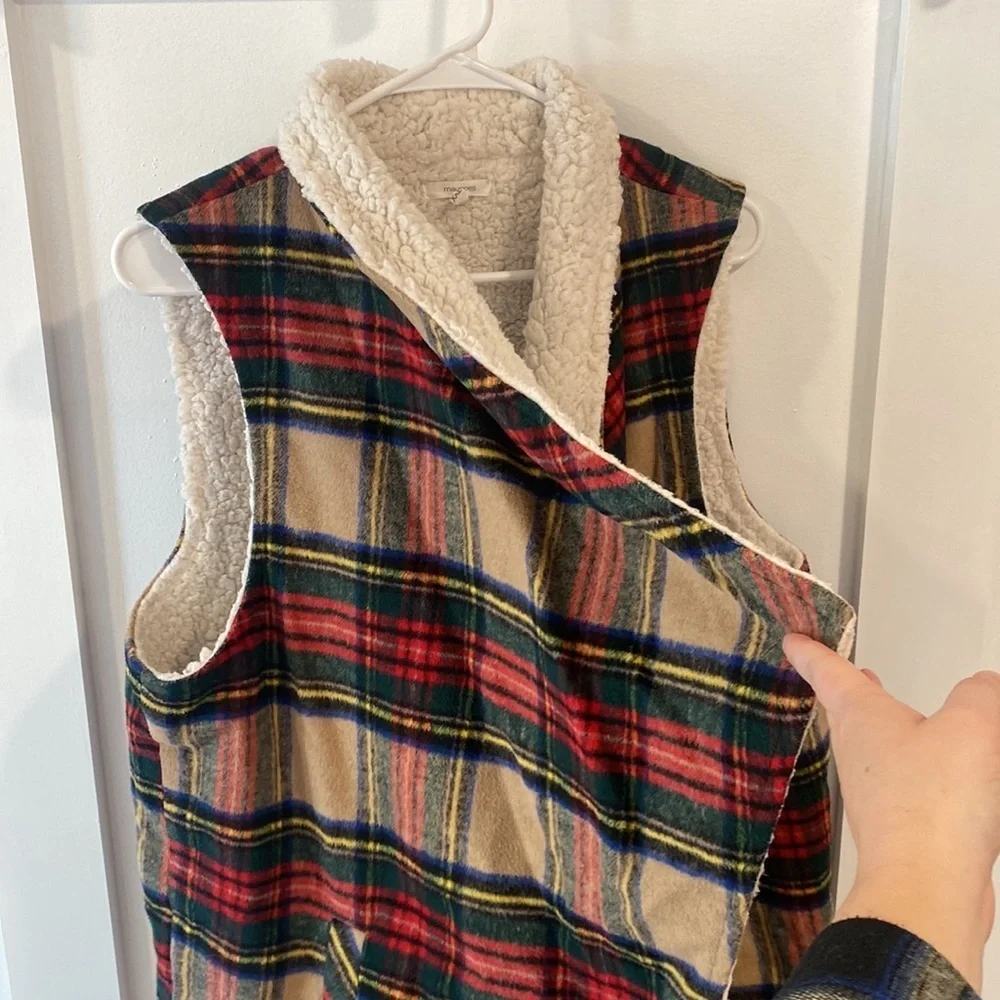 MAURICES plaid open front vest