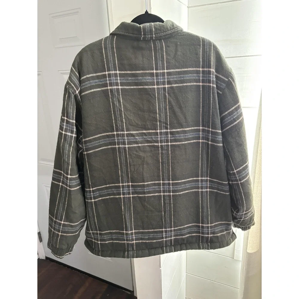 Northwest Territory wear flannel