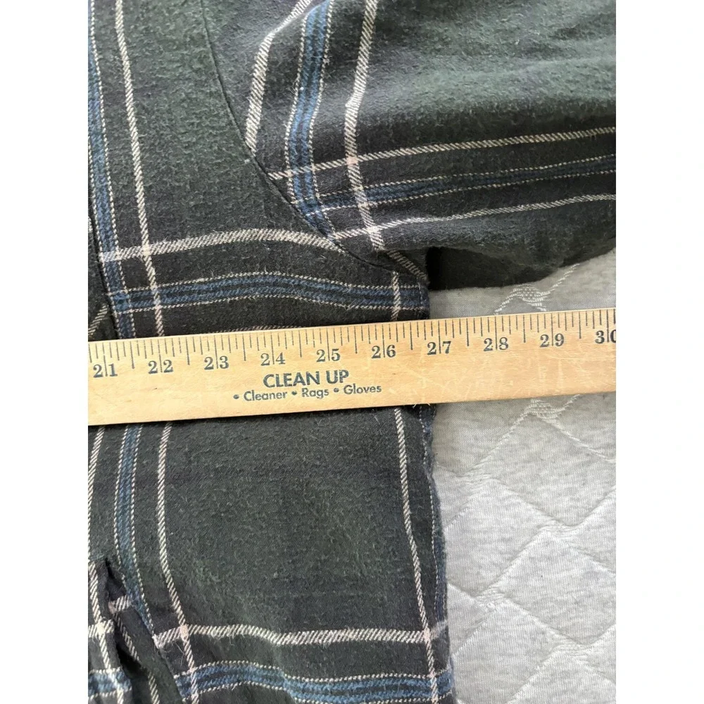 Northwest Territory seam details