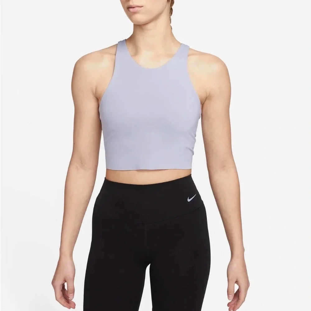 Nike Yoga Dri-FIT Luxe Women's Shelf-Bra Cropped Tank