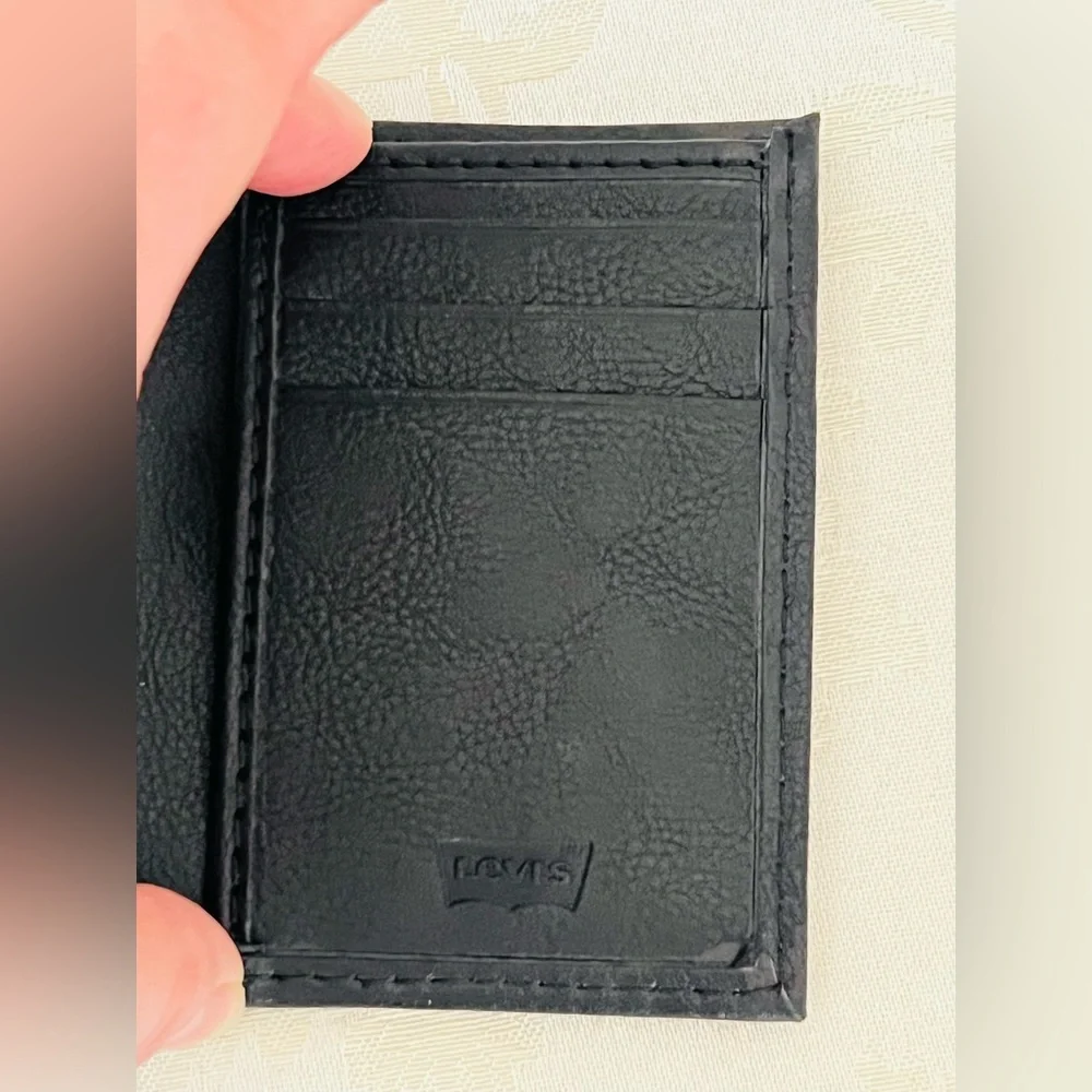 Levis levi men