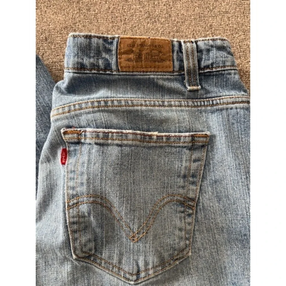 Levis this item