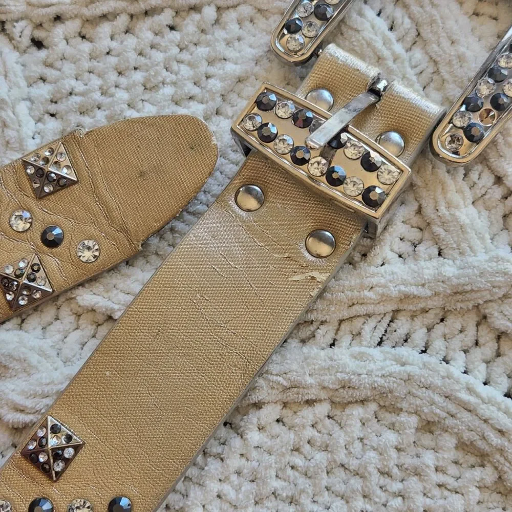 Buckle measurements mcbling