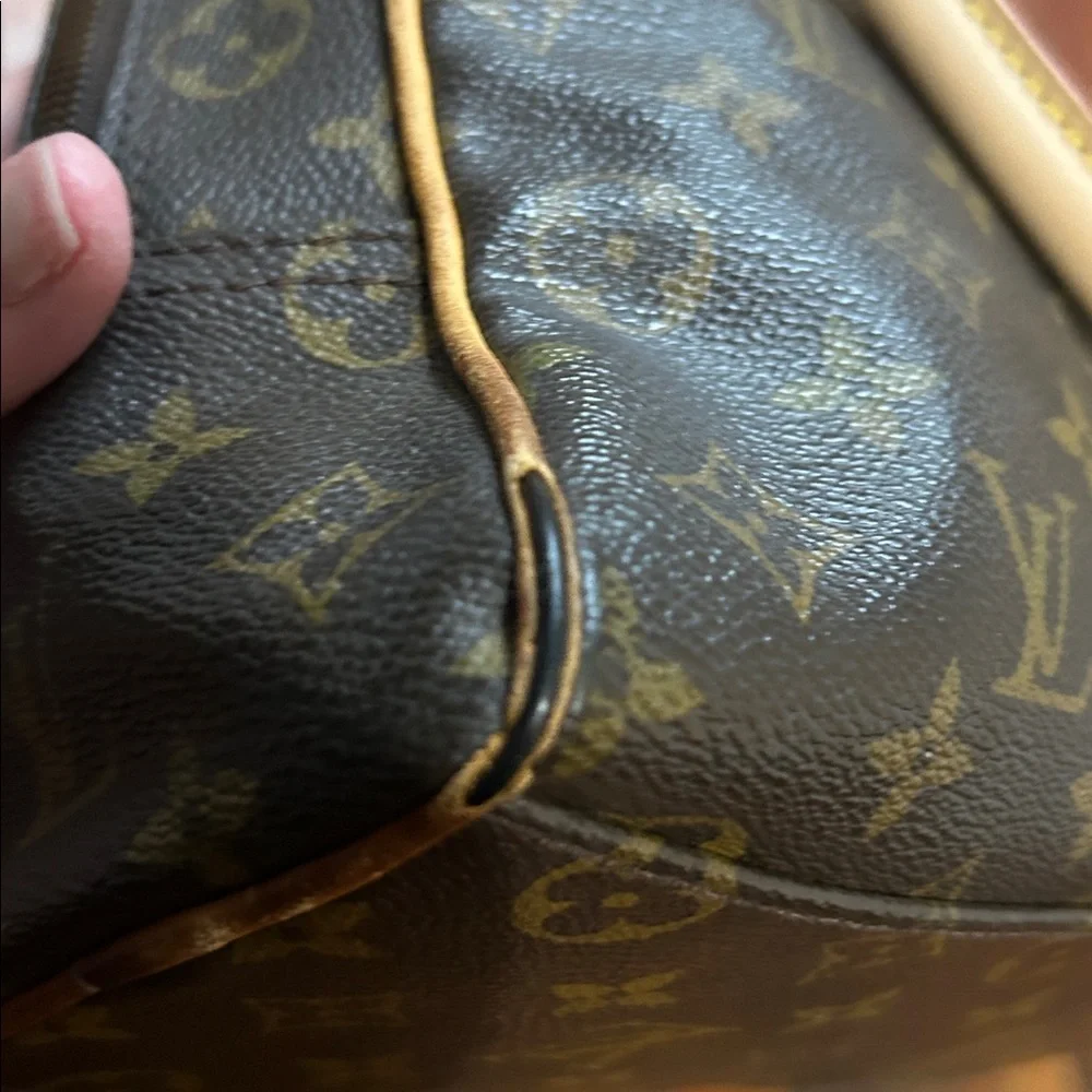 Louis Vuitton classic louis