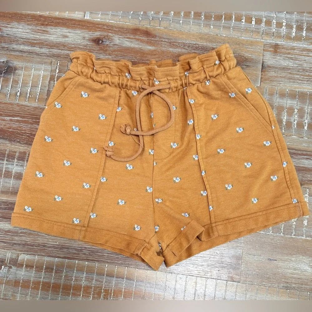 Arizona jean Co. floral shorts women’s small